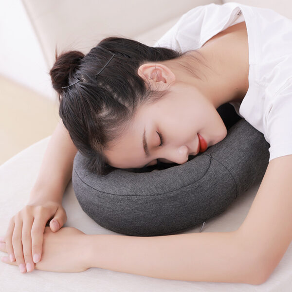 Massage Compact And Portable Car Travel Massage Pillow - Image 4